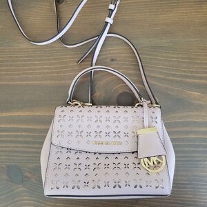 Michael Kors Light Pink Handbag Like New